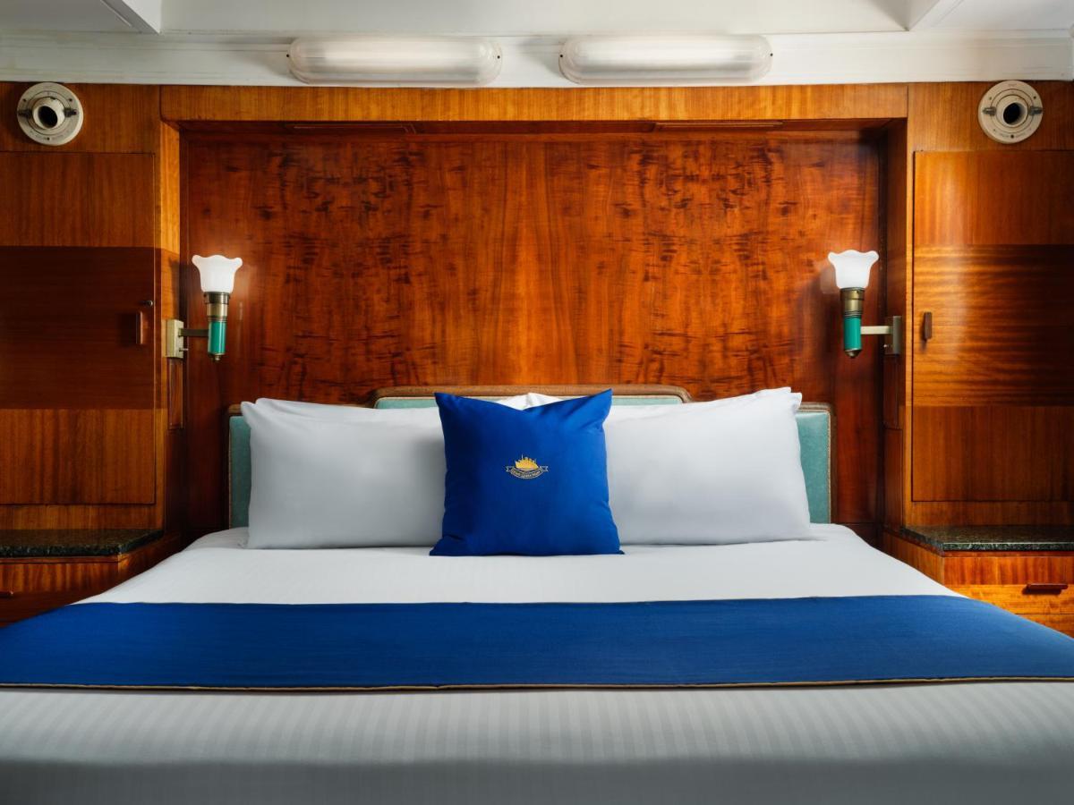 Standard Room 1 Full Size Bed