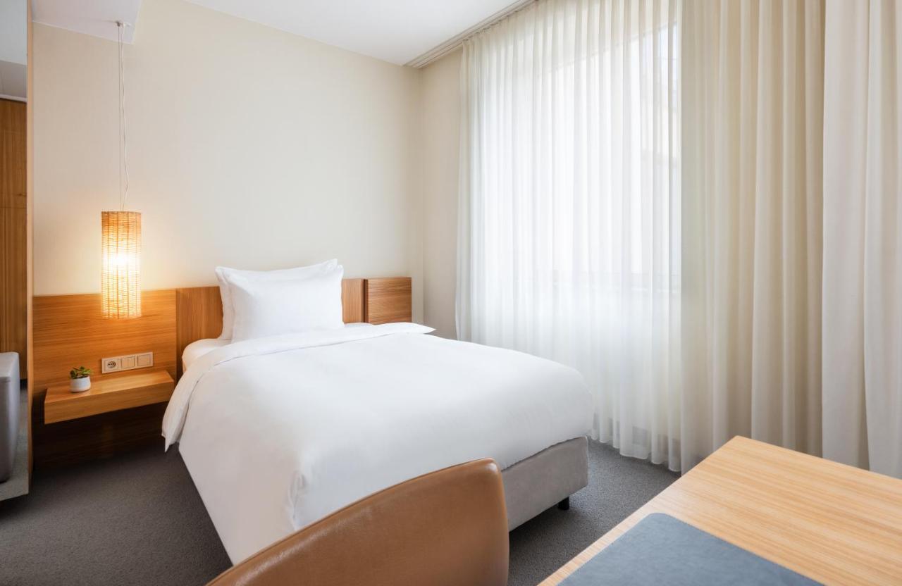 Single Room,1498709674:JPEG