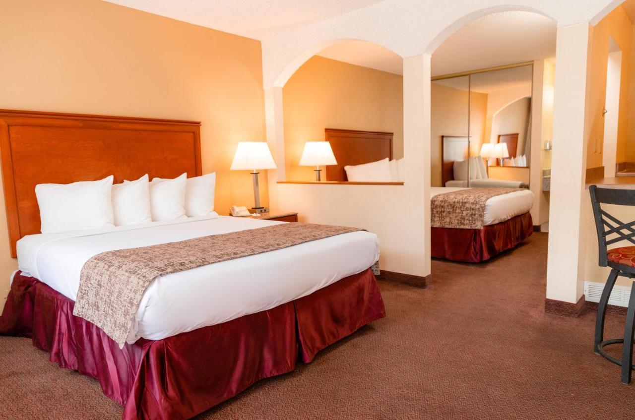 Standard Queen Room Two Queen Beds Non Smoking