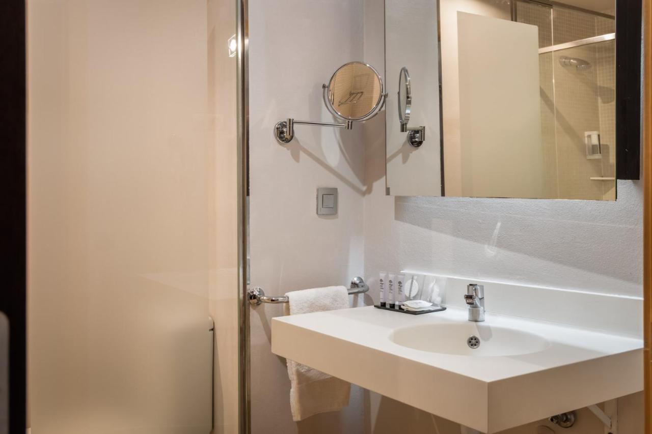 Double or Twin Room,1498587931:JPEG