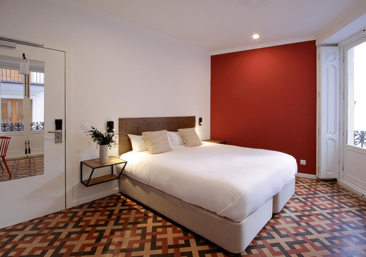 Double Room,1499356858:JPEG