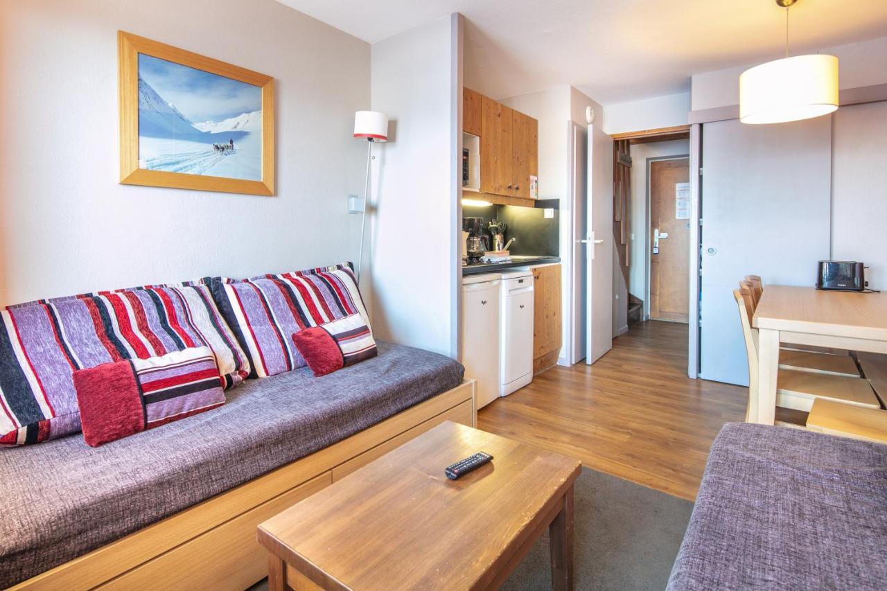 One-Bedroom Duplex Apartment Sleeping Alcove,1498726789:JPEG