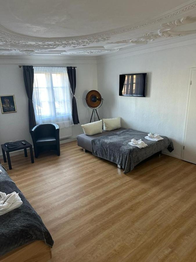 Double Room,1521610174:JPEG