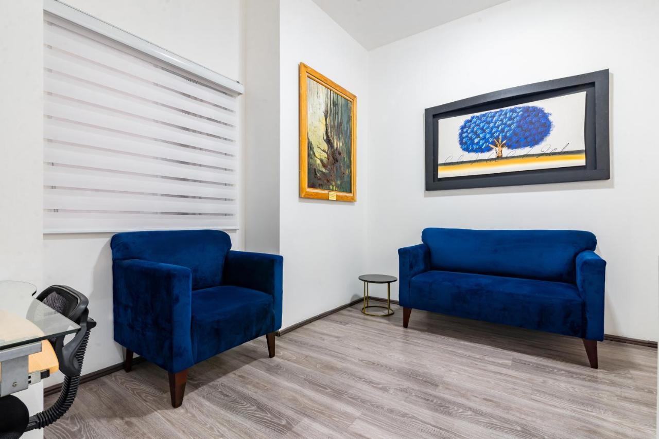 Deluxe King Suite,1498779475:JPEG