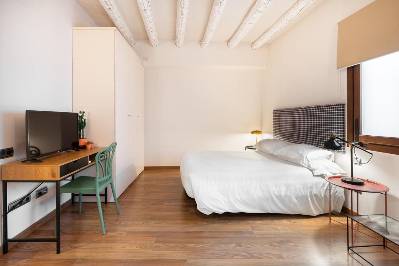 Double Room,1498803067:JPEG