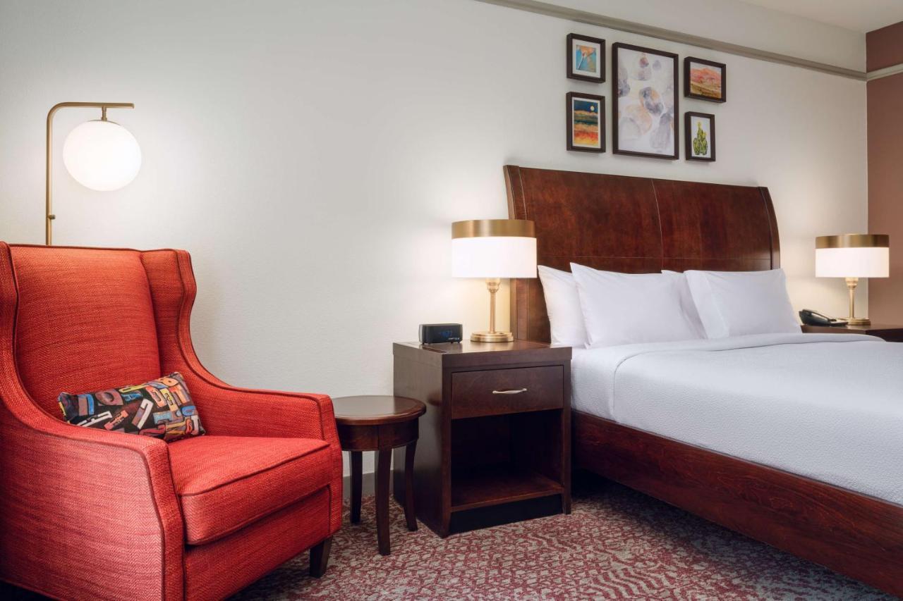 King Room,1524889543:JPEG