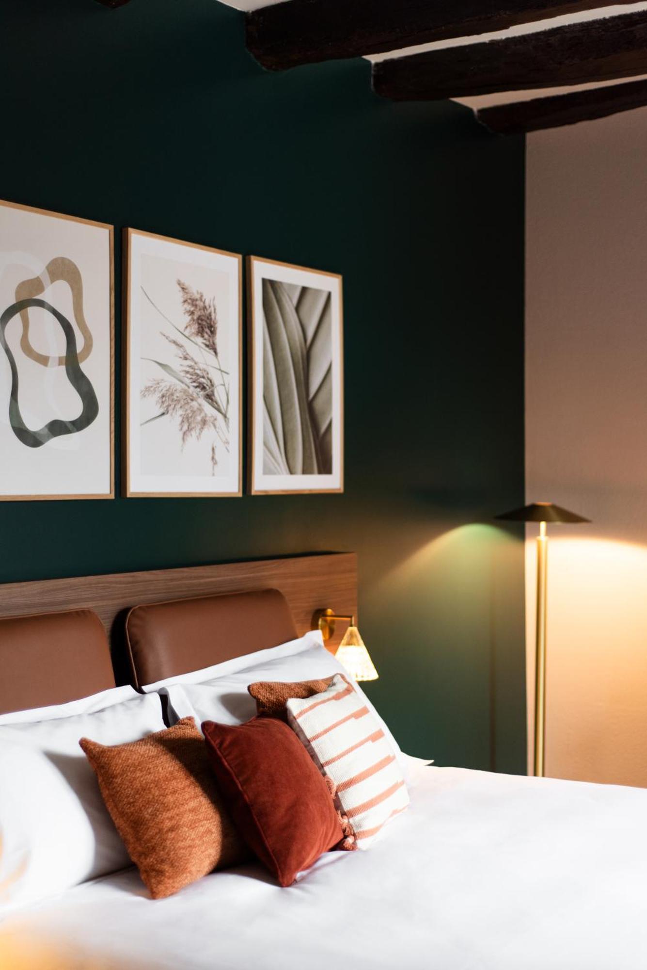Superior Double Room,1536762274:JPEG