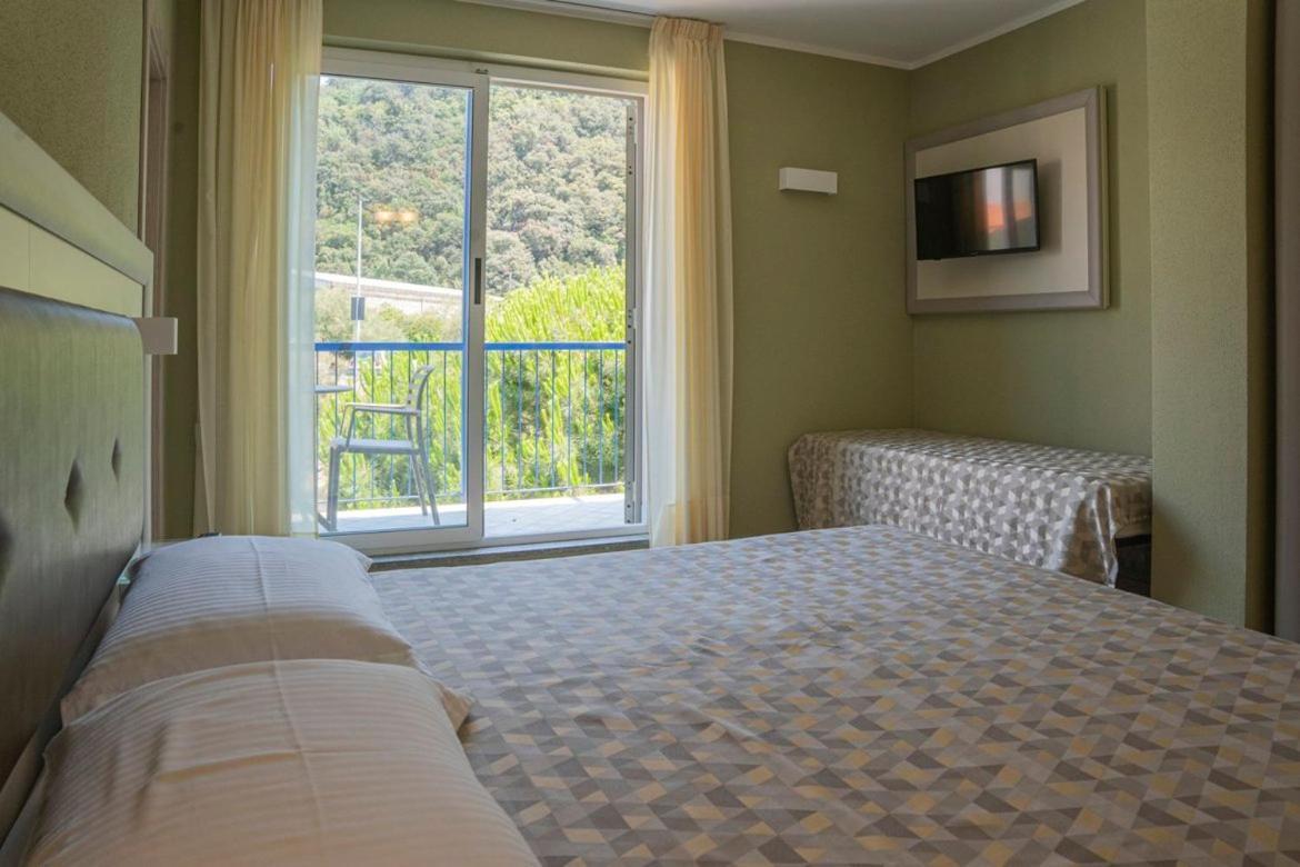 Triple Room Balcony