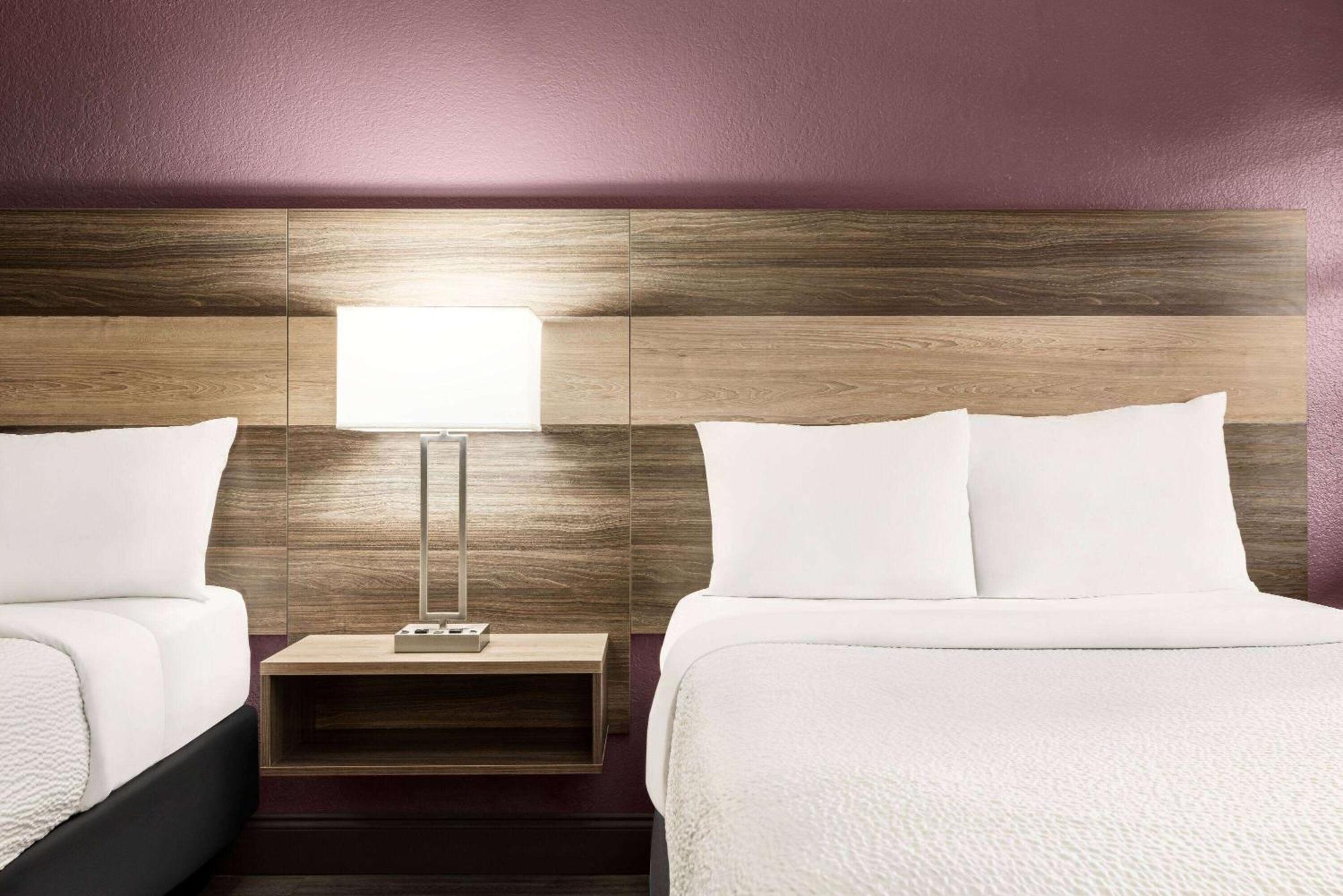Room Two Double Beds