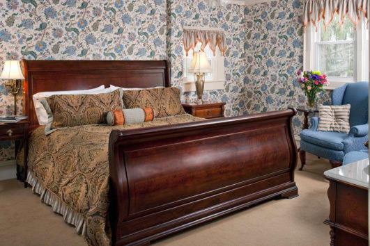 Deluxe Double Room Bath