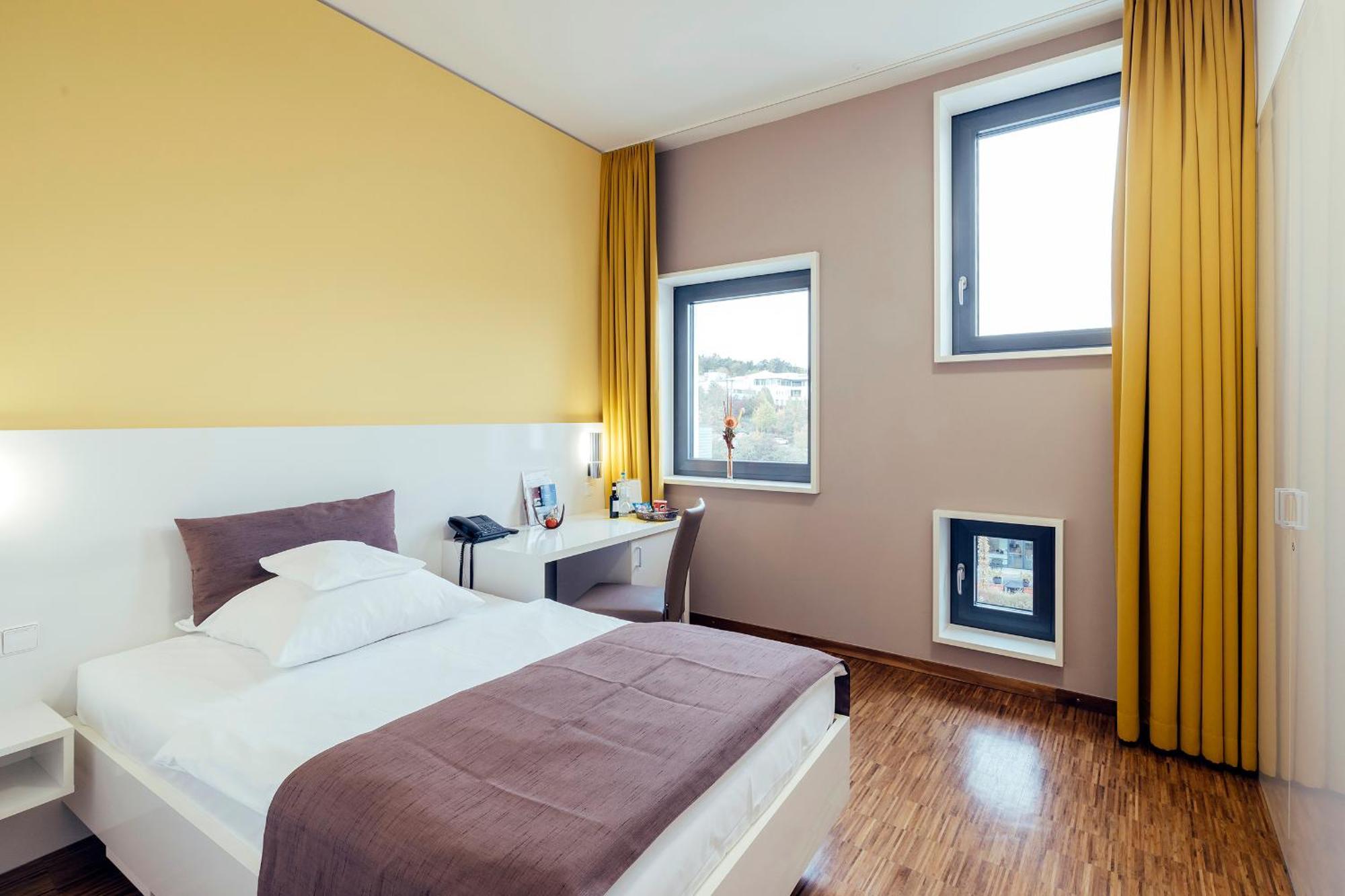 Single Room,1498866502:JPEG