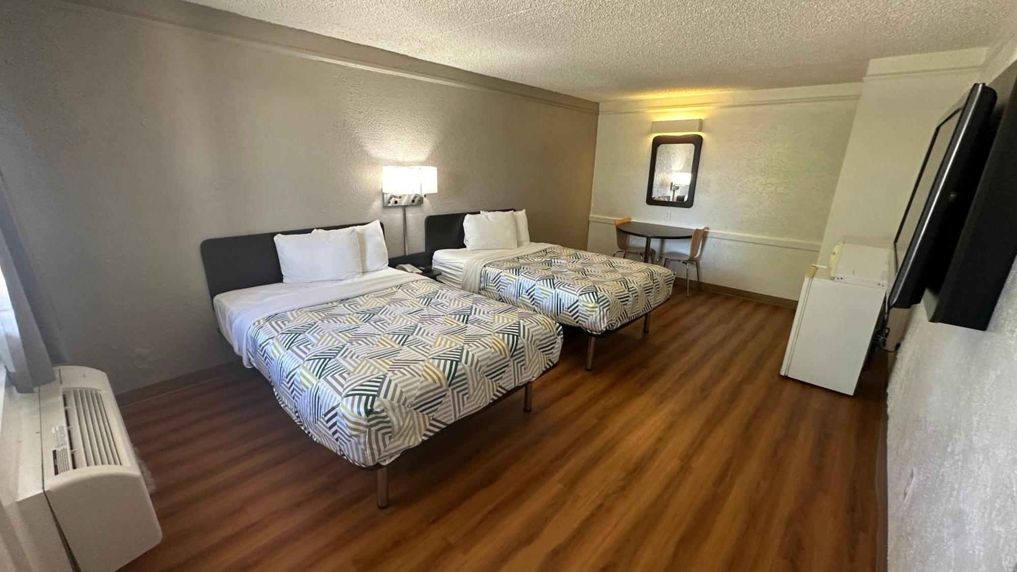 Quadruple Room - Non-Smoking