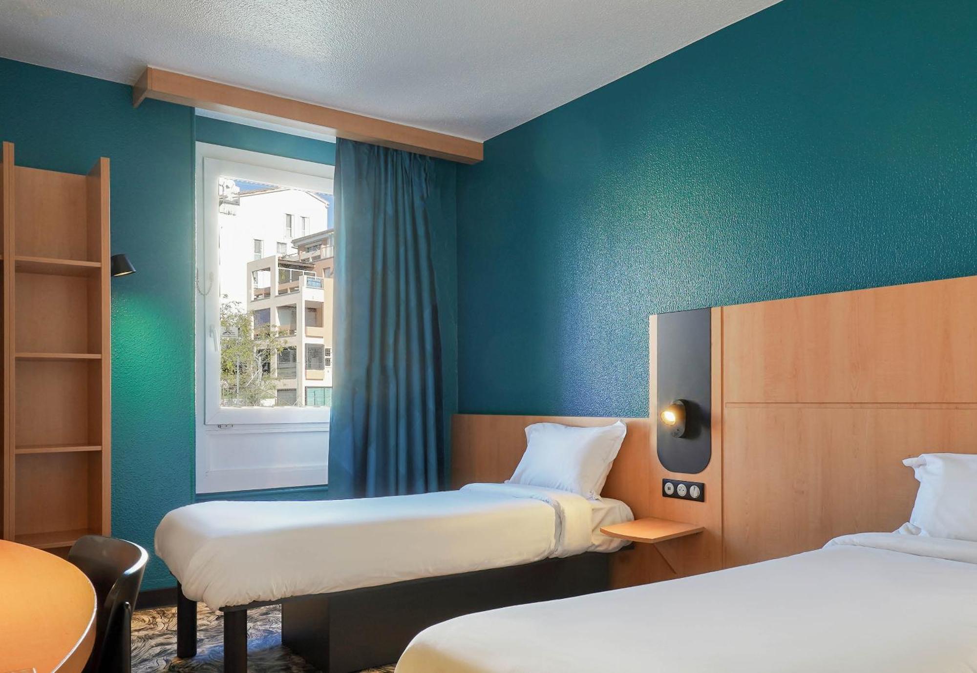 Twin Room,1498872013:JPEG