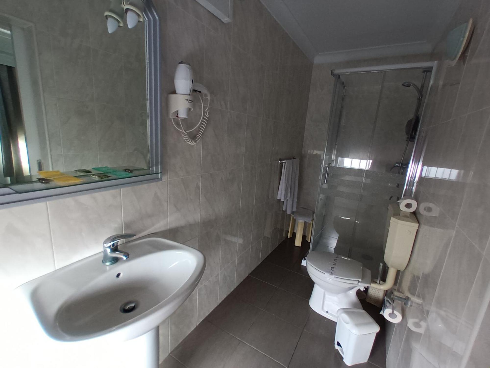 Single Room,1499778034:JPEG