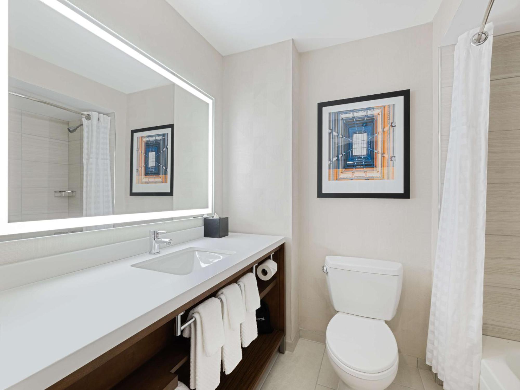 Suite Two Double Beds Non-Smoking