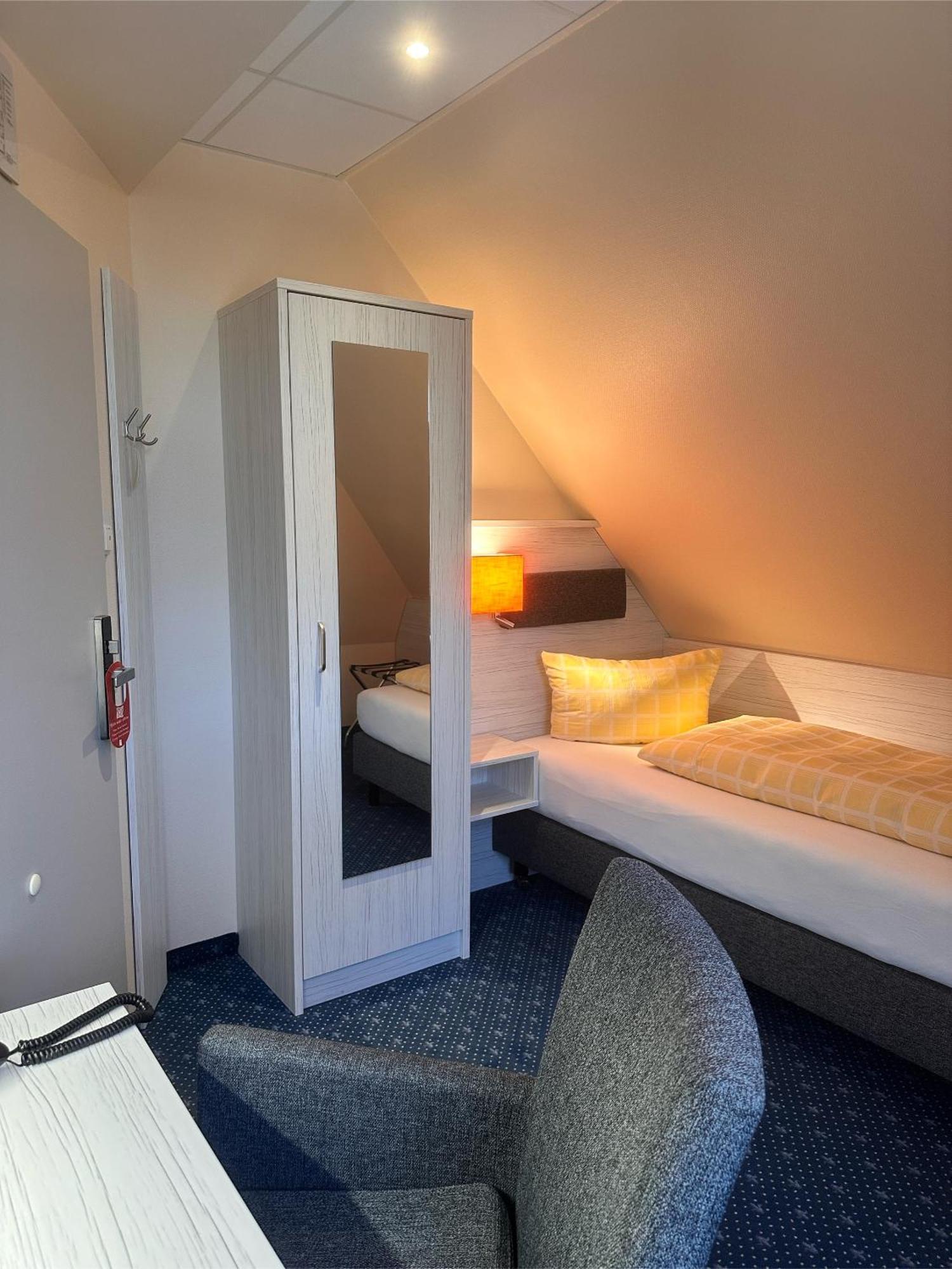 Comfort Single Room