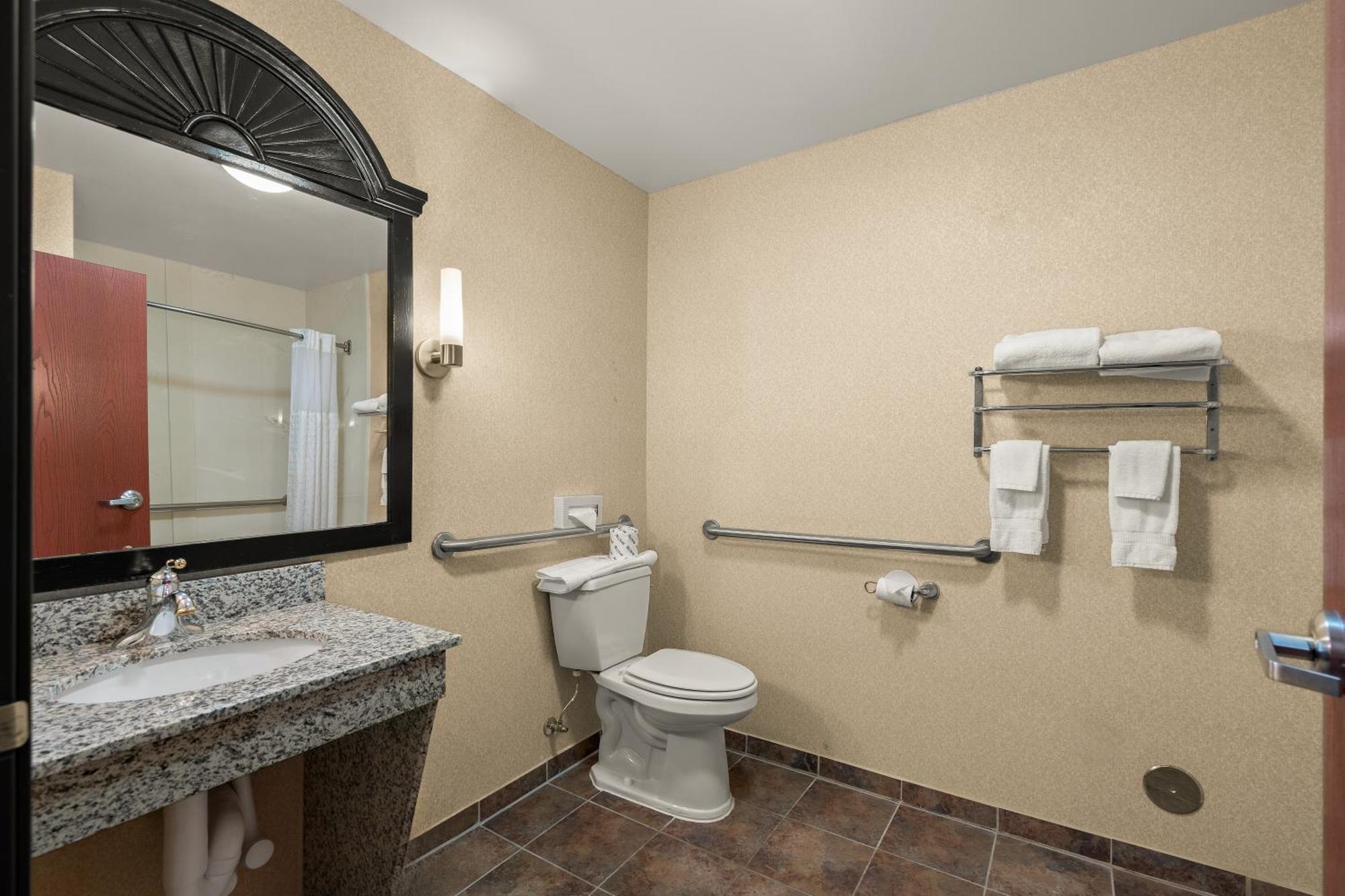 King Room - Disability Access/Non-Smoking
