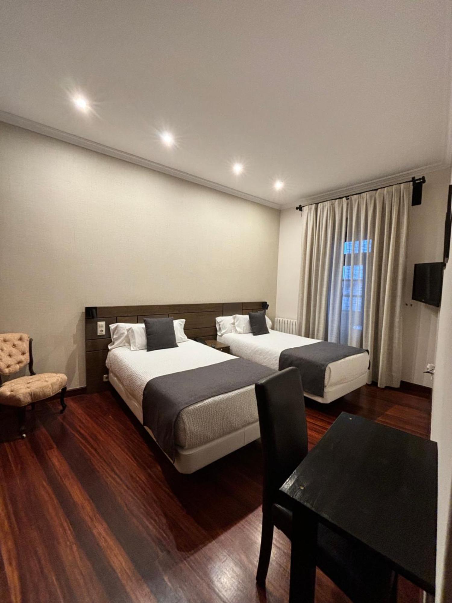 Two Connecting  Rooms,1588177765:JPEG