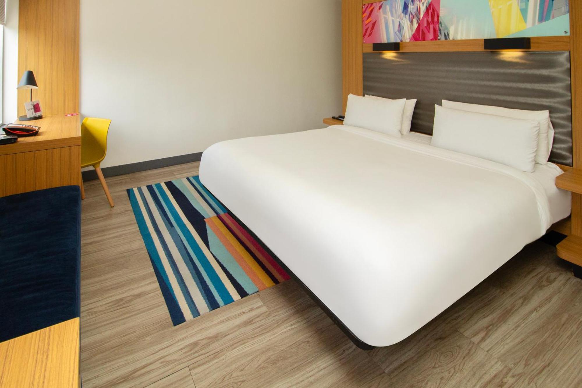 King Guest Room,1676757524:JPEG