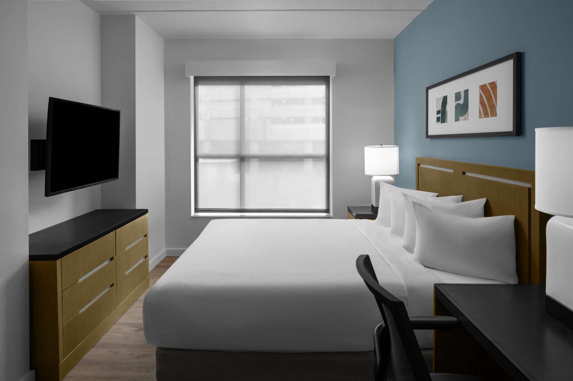 Two-Bedroom King Suite,1500232441:JPEG