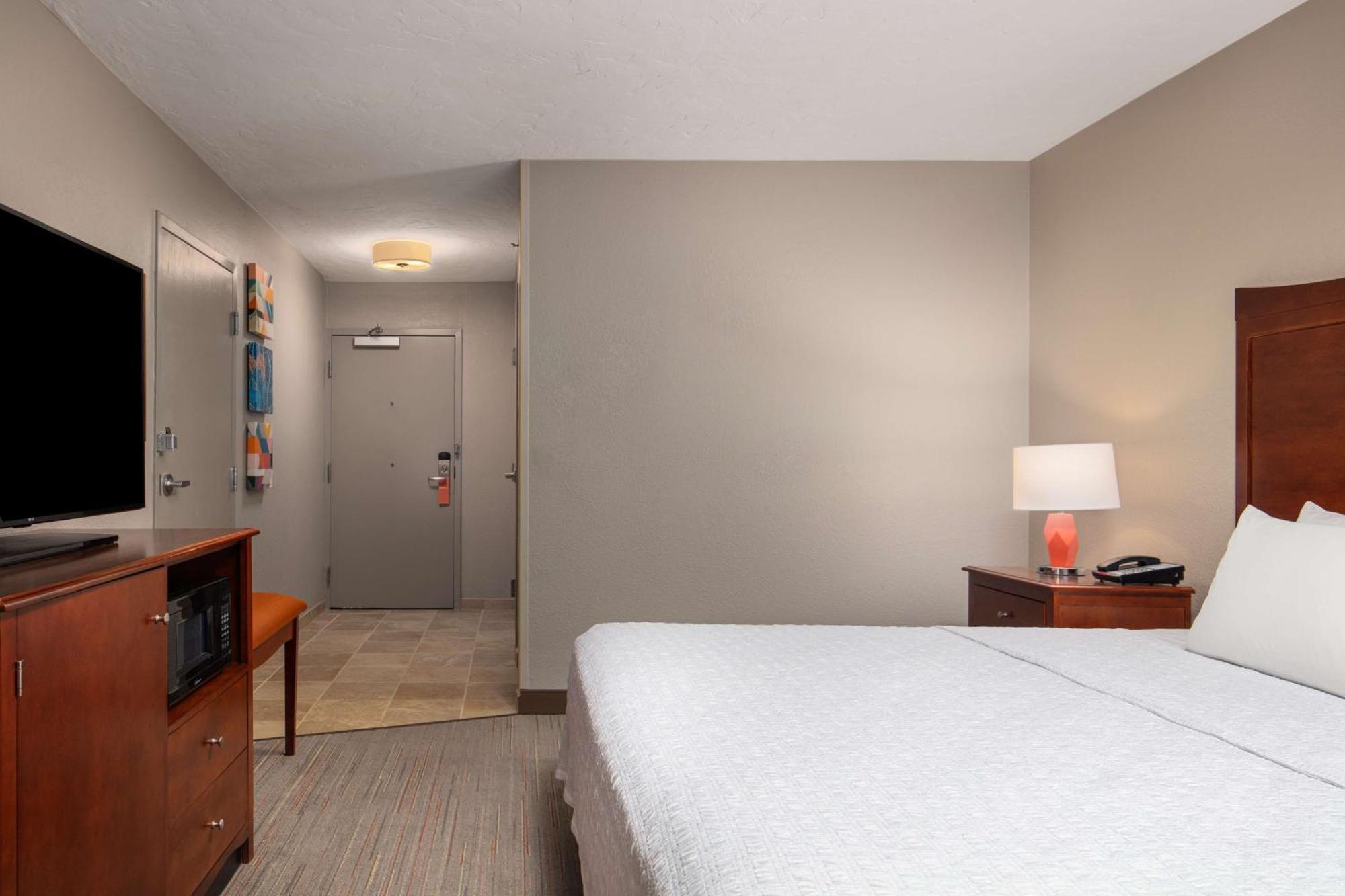 King Room Roll Shower Mobility Access or Non-Smoking