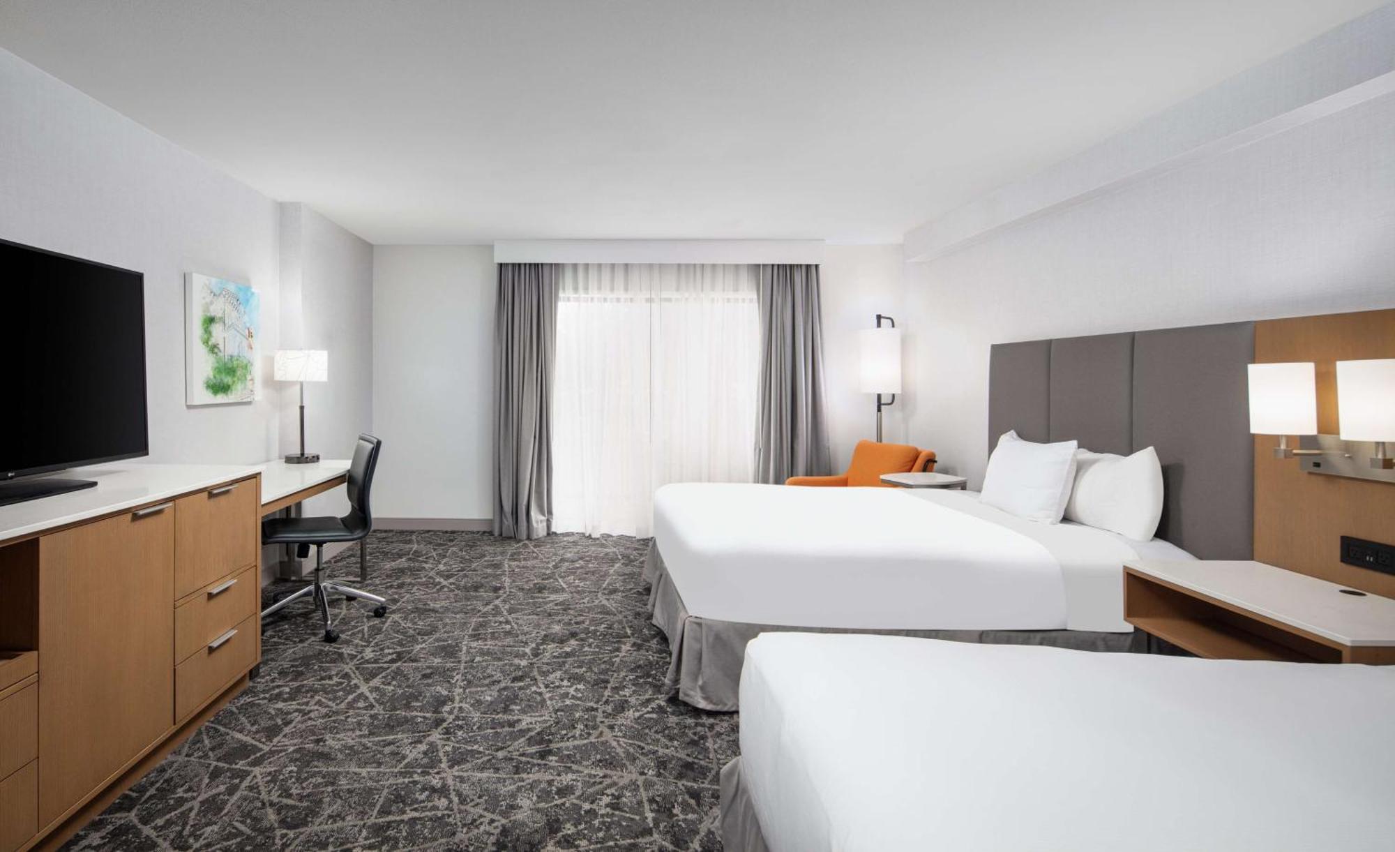 Deluxe Queen Room with Two Queen Beds,1706106256:JPEG