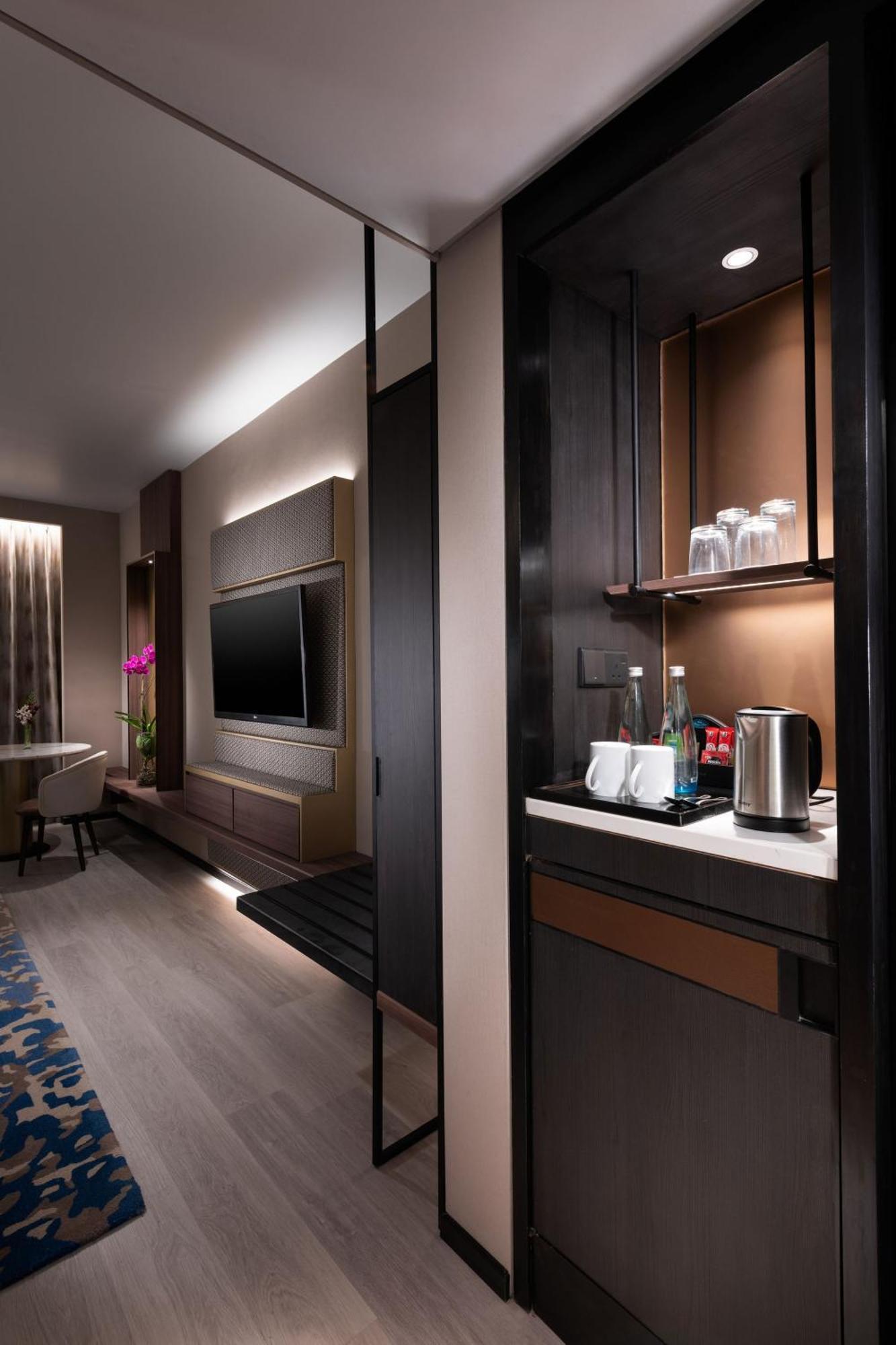 Superior King Room