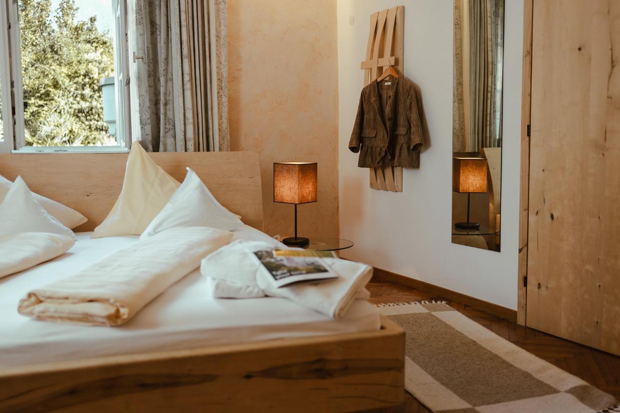 Double Room,1499050750:JPEG