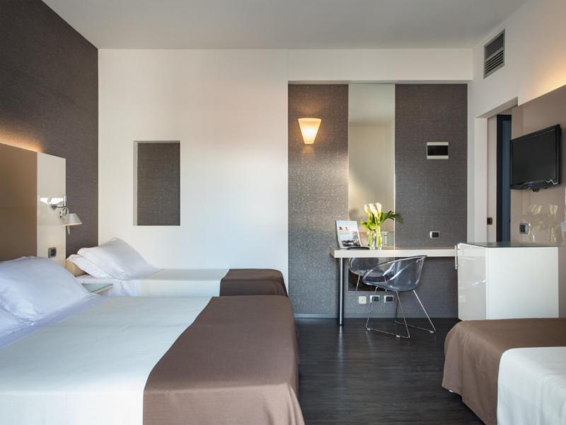 Quadruple Room,1499057767:JPEG