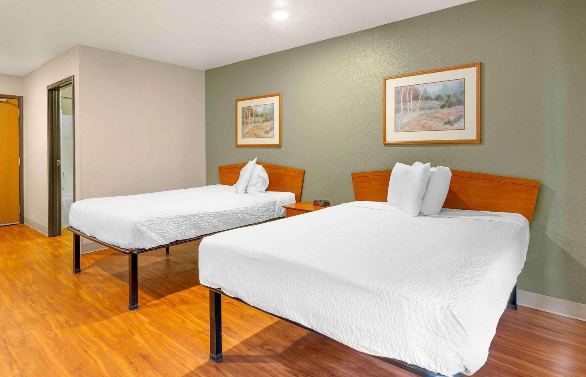 Double Room Two Double Beds Non-Smoking