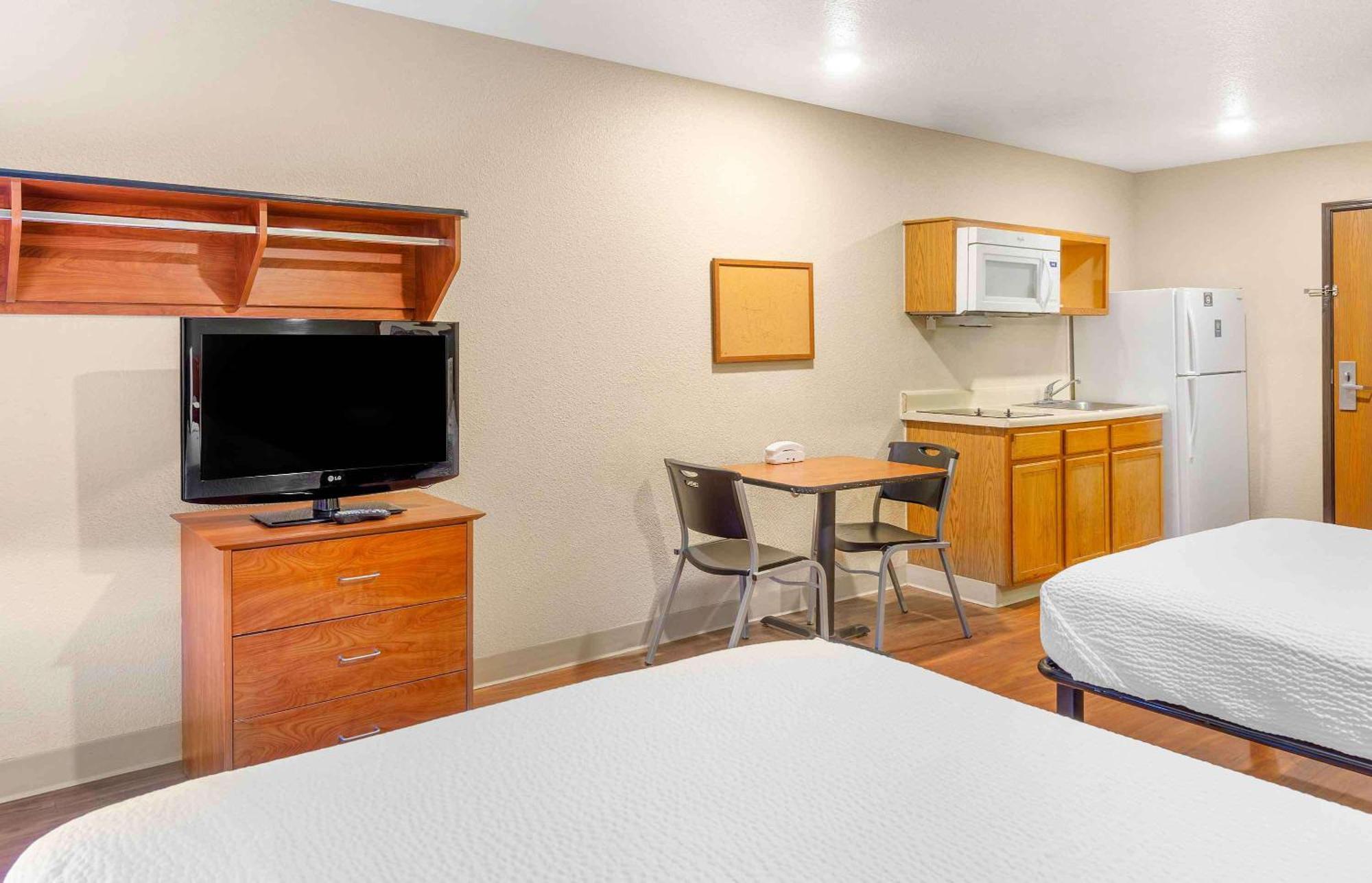 Double Room Two Double Beds Non-Smoking