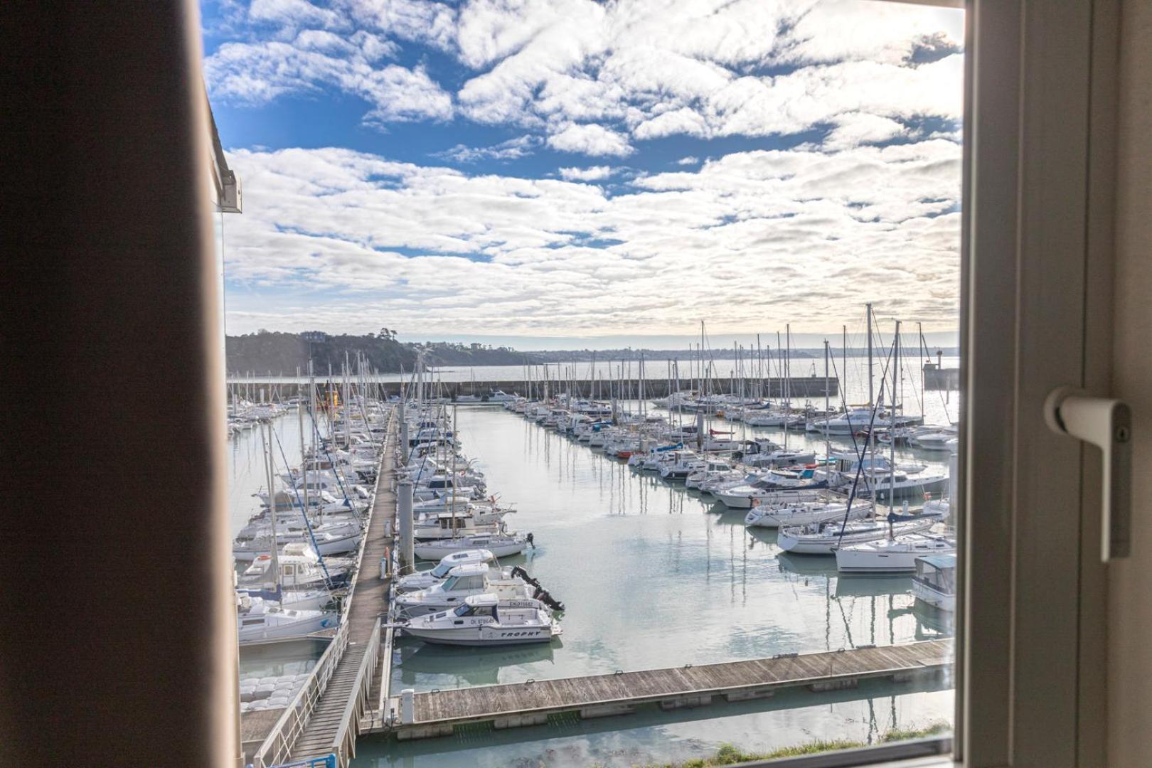 Standard Double Room Sea View,1499111179:JPEG