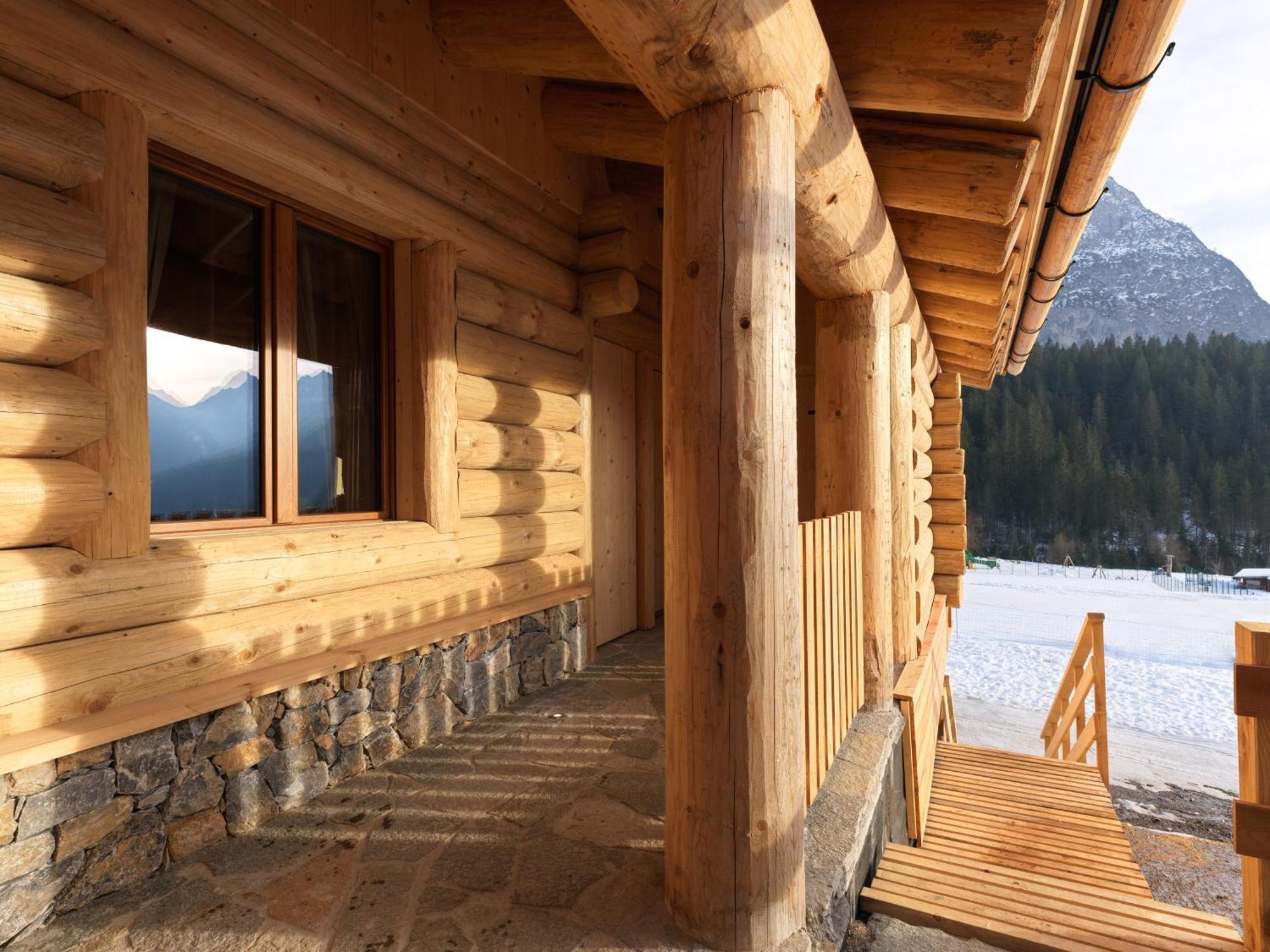 Superior Chalet