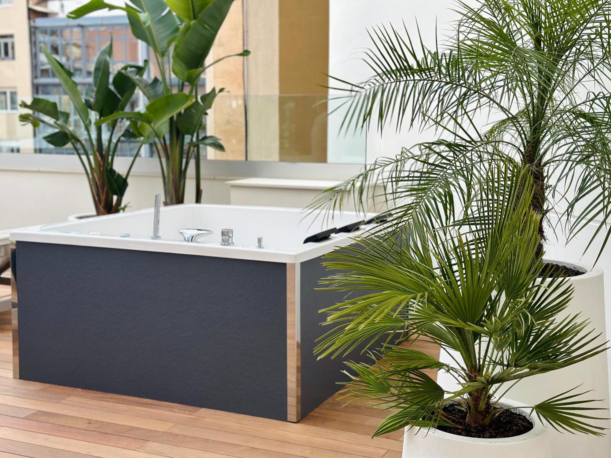Superior Double Room Terrace Jacuzzi,1500825103:JPEG