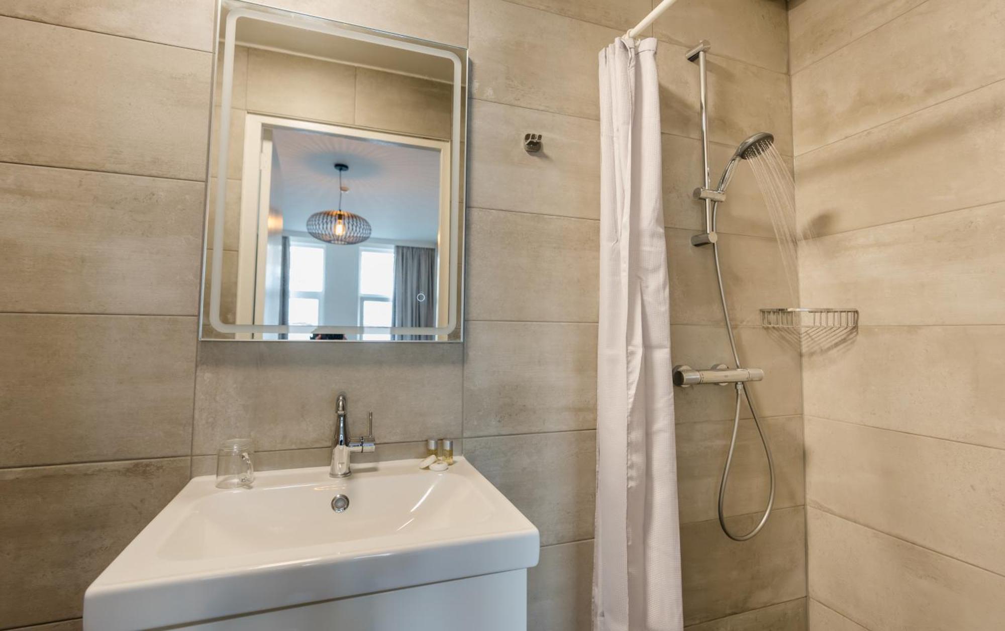 Double Room Private Bathroom