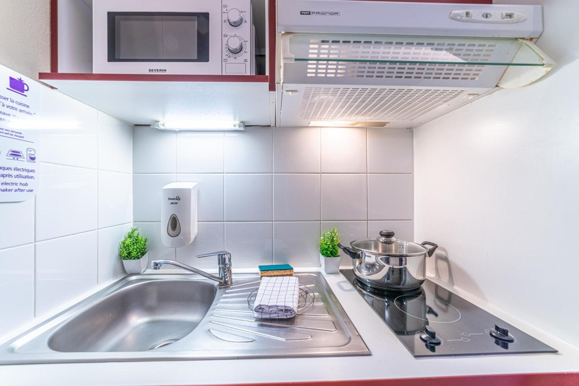 Studio Apartment