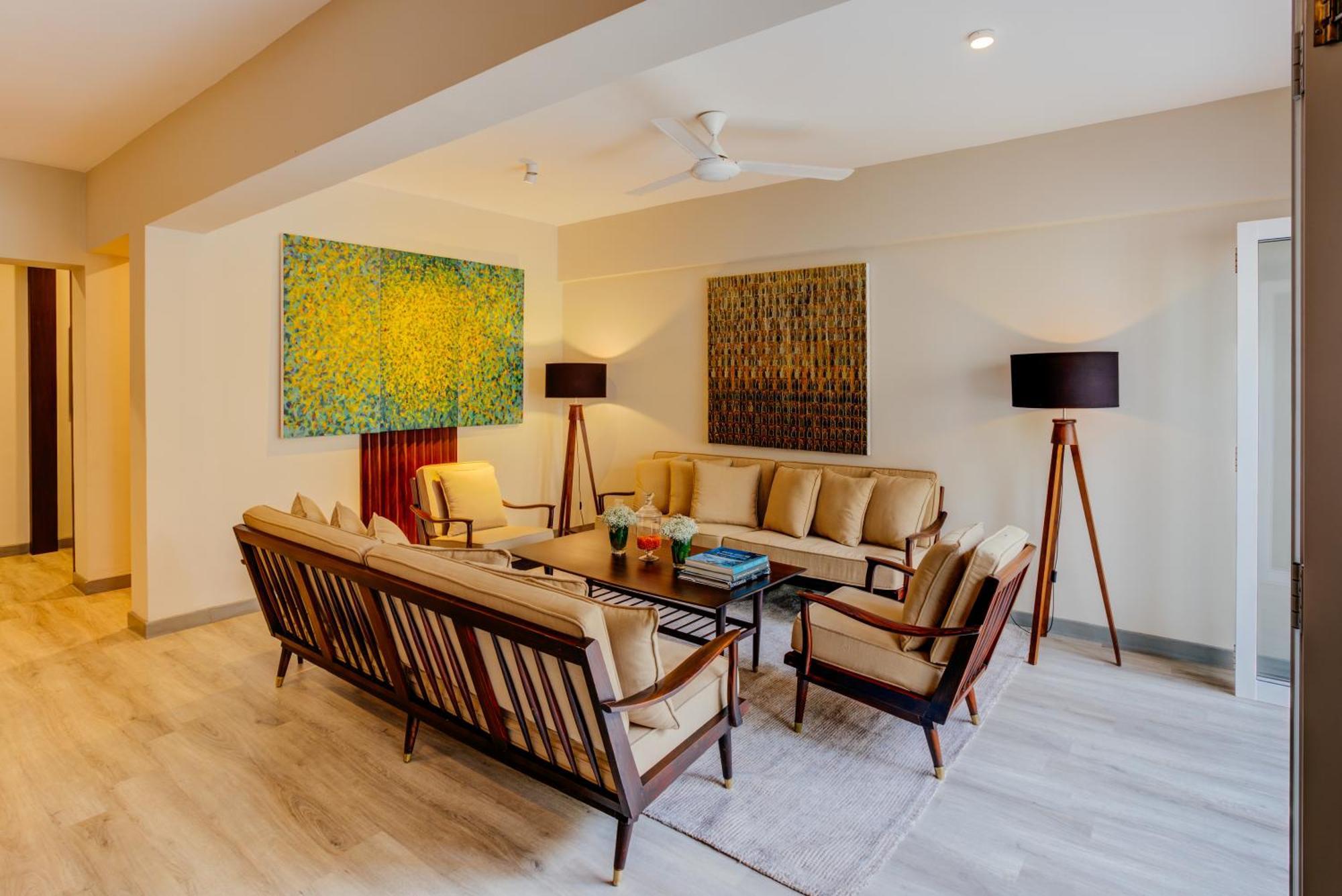 Classic King Room Early Check & Late Check-out on availability,1162184925:JPEG