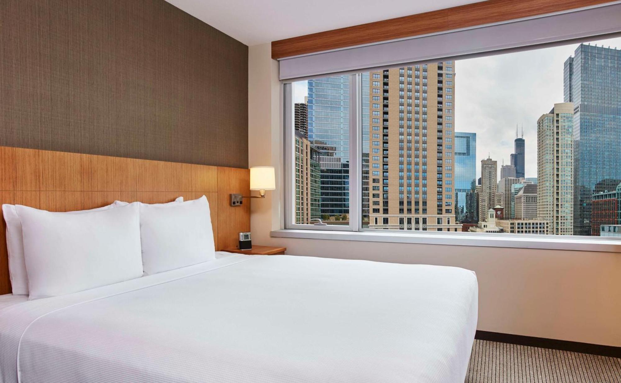 King Room Sofa Bed City View