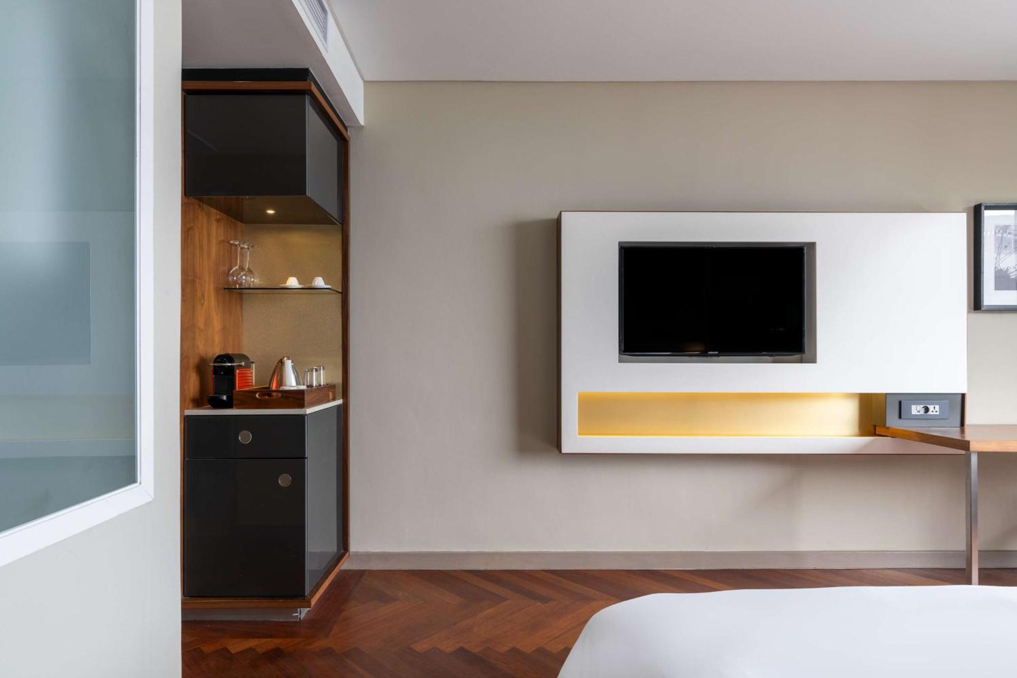 Executive Room Sea View Lounge Access