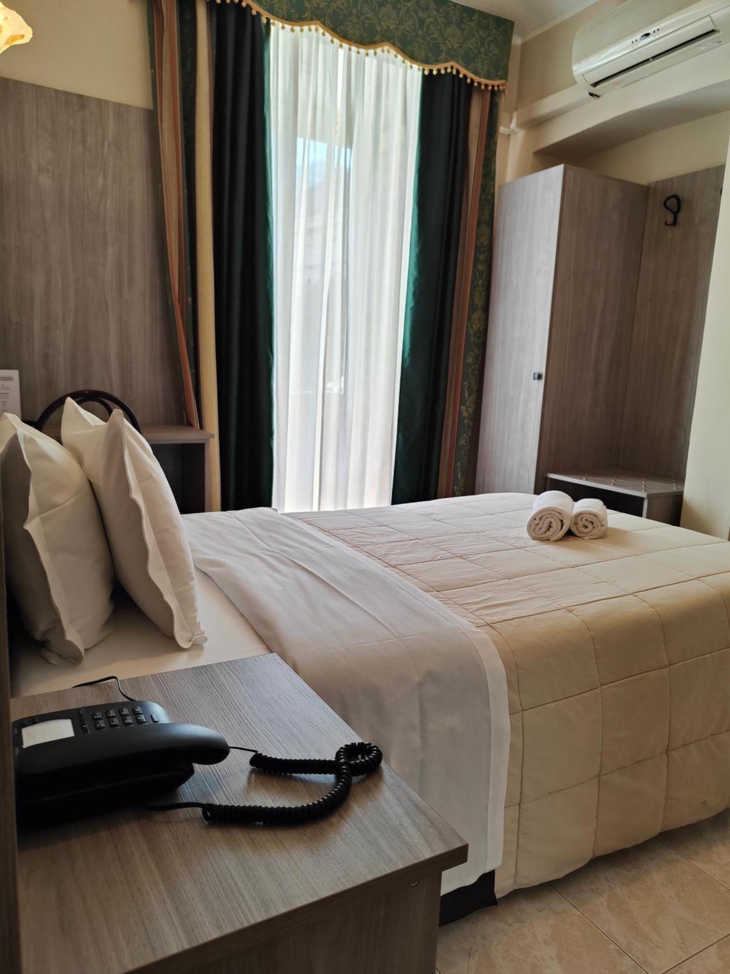 Single Room,1499887069:JPEG