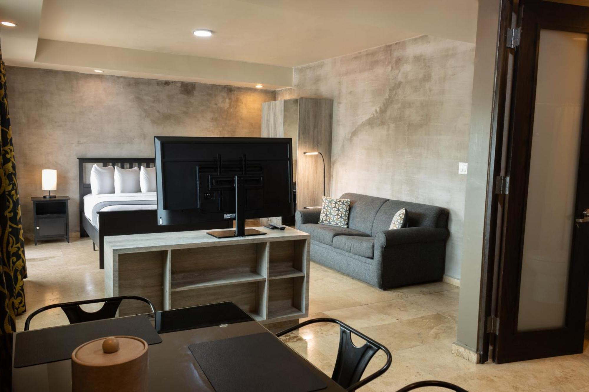 Luxury Studio