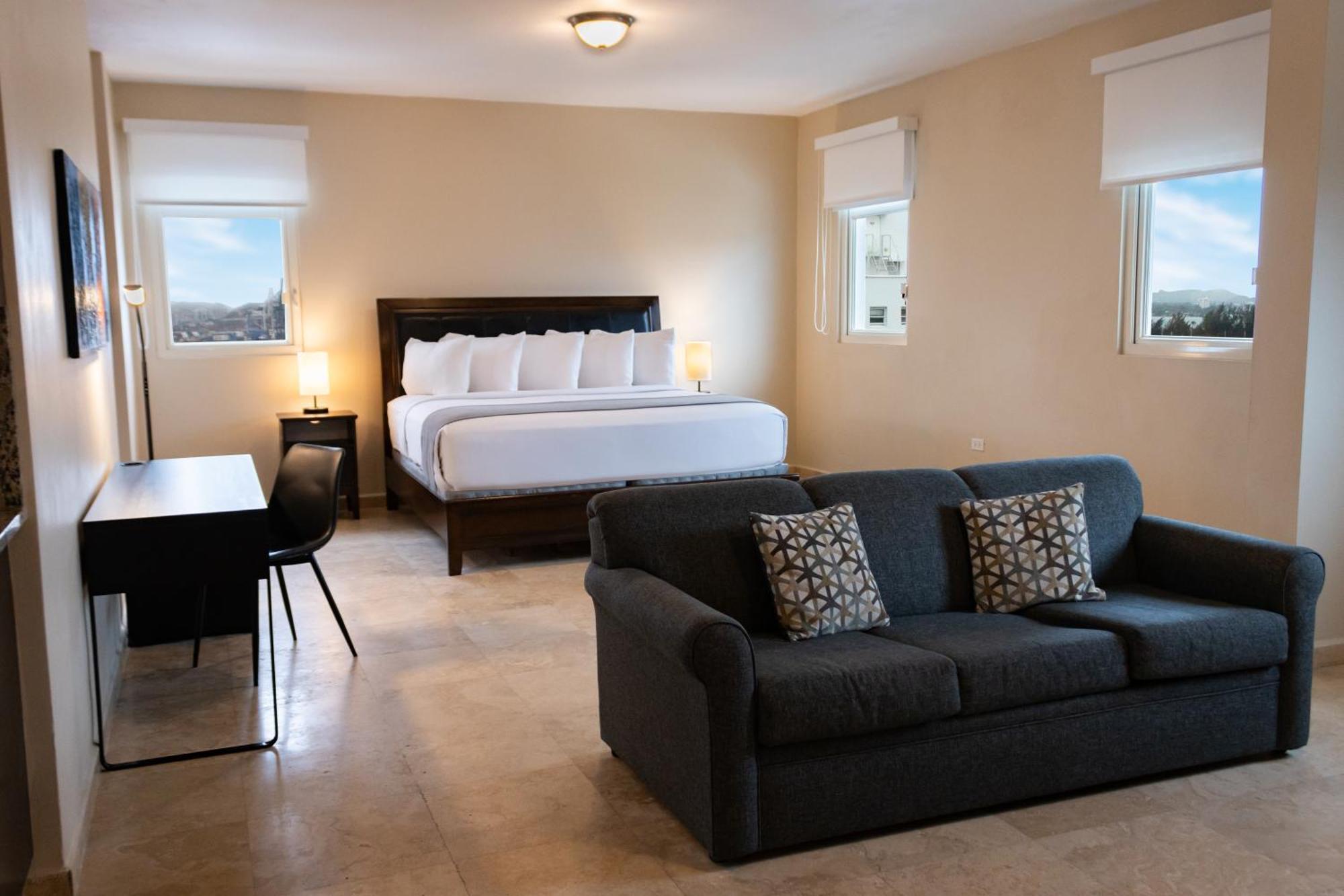 Deluxe Suite