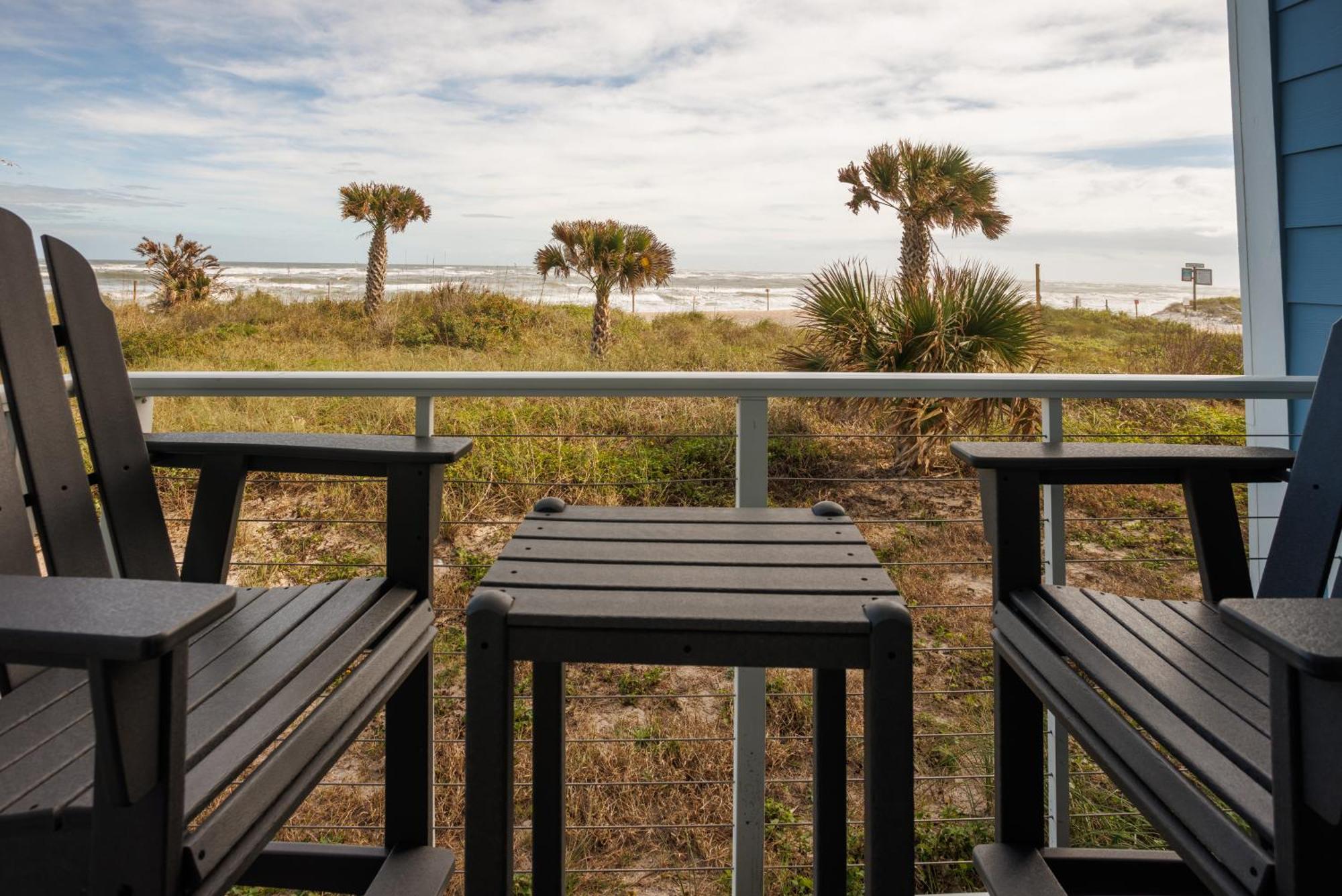 Dune Level Ocean Front King