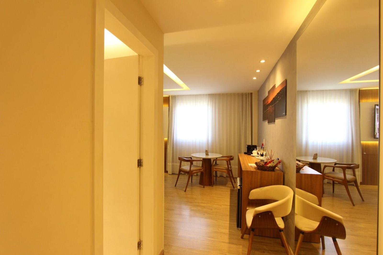 Deluxe Room,1501627762:JPEG