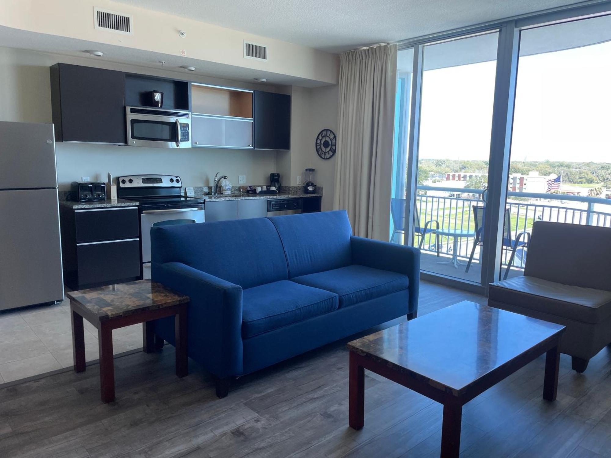 One Bedroom Deluxe Suite Partial Ocean View