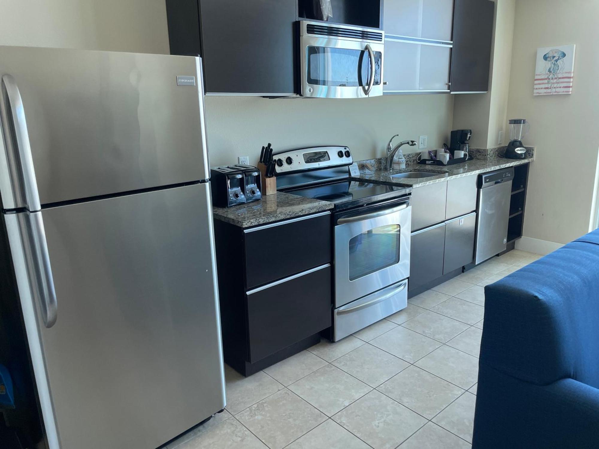 One Bedroom Suite Partial Ocean View