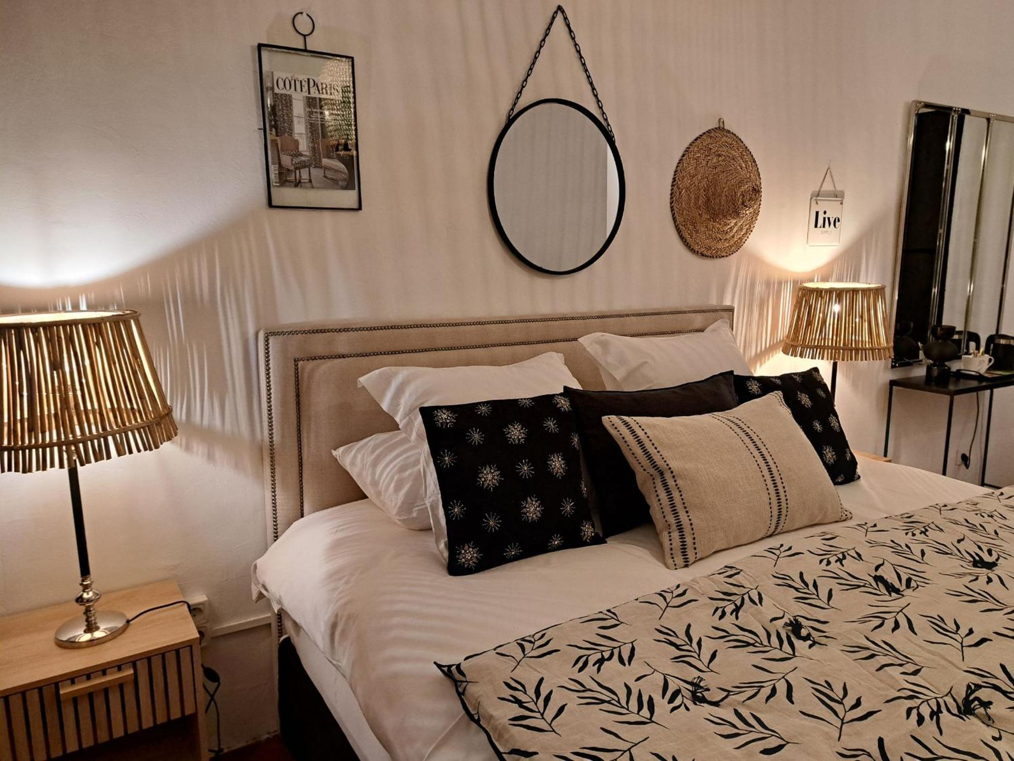 Deluxe Room,1501764550:JPEG