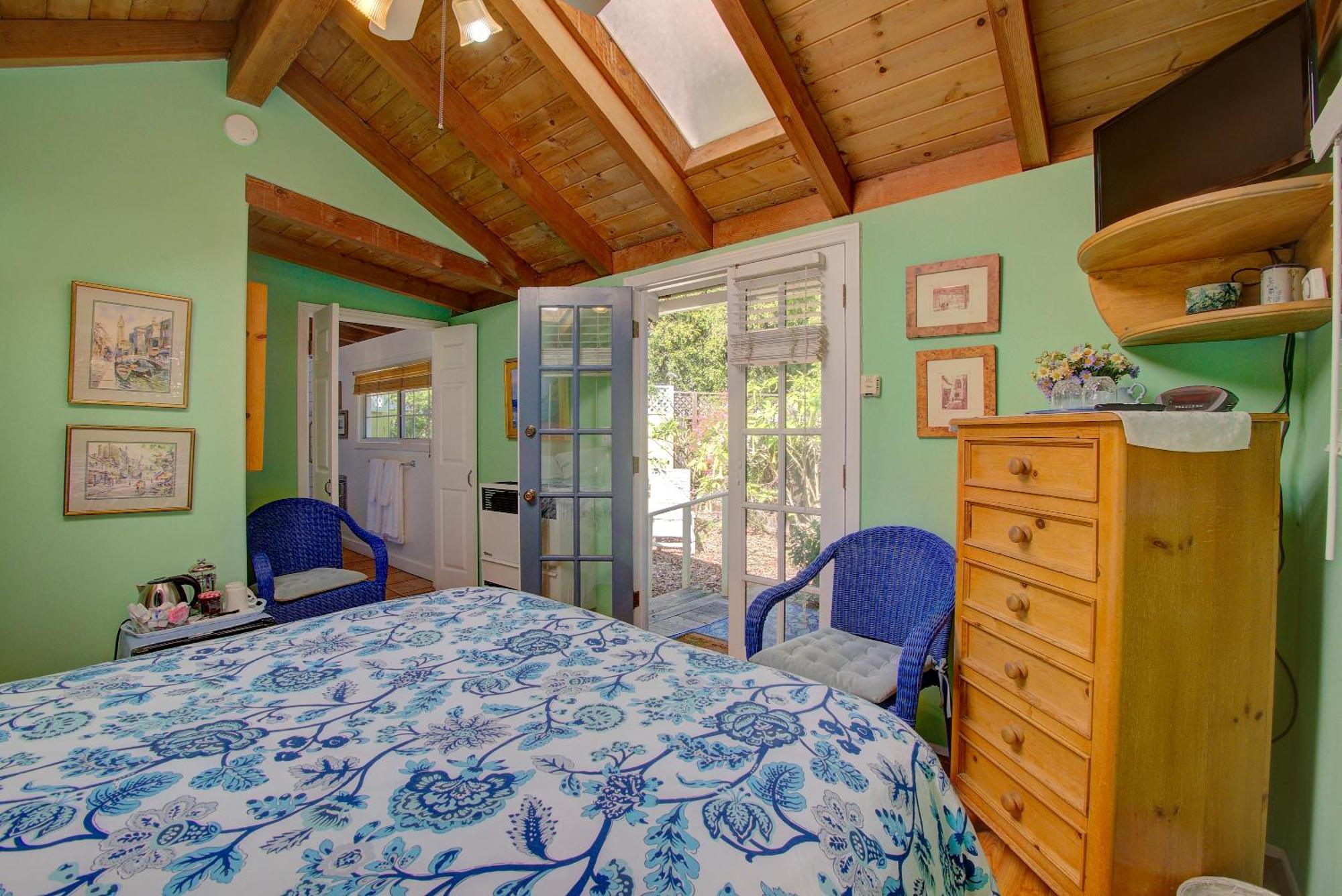 Double Room Garden View