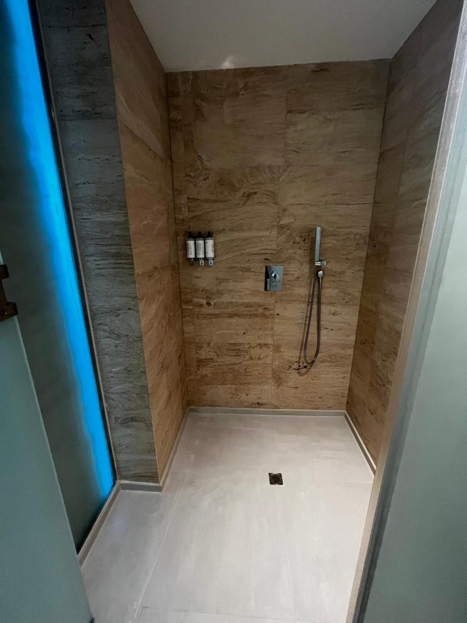 Duplex King Suite Lounge Access High Floor