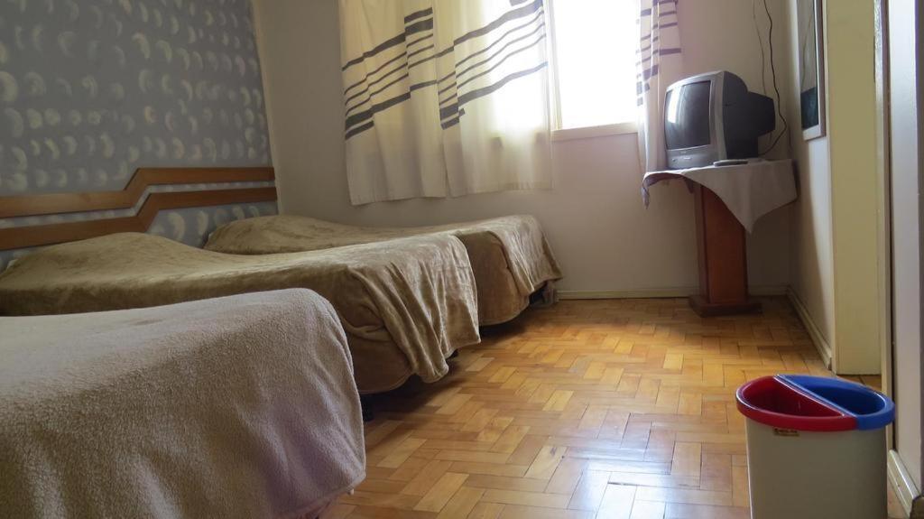 Simple Triple Room